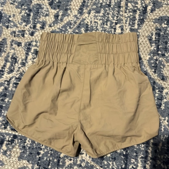Zenana high waisted shorts - Picture 2 of 7
